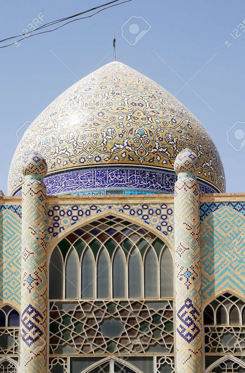 야 즈 즈,이란의 Hazireh 모스크 돔의 건축 세부 사항 및 장식 로열티 무료 사진, 그림, 이미지 그리고 스톡포토그래피.  Image 30459821