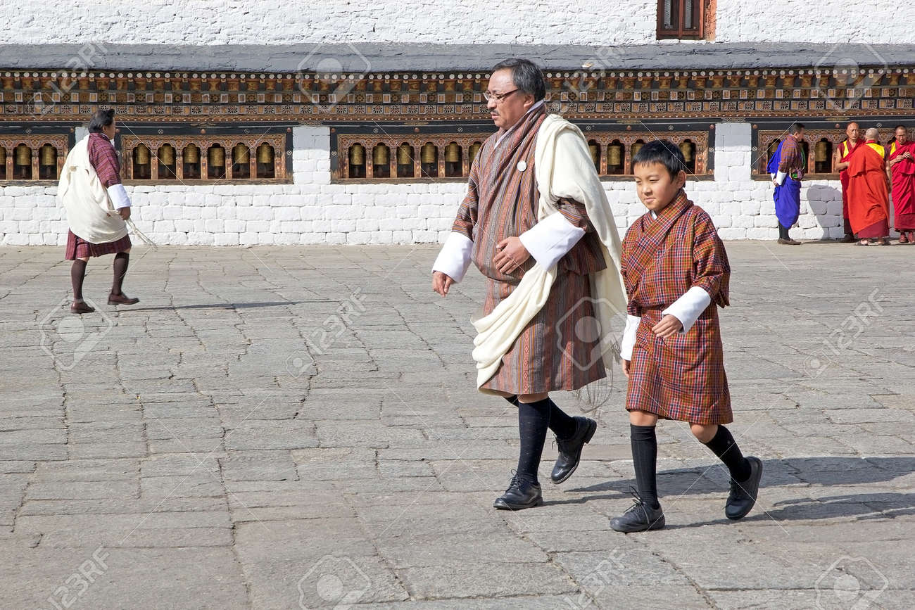 ブータン民族衣装(gho) カムニ、テュゴ、帯セット