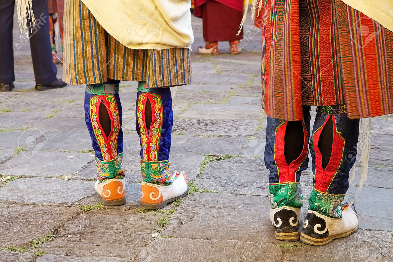 ブータンブーツ 伝統工芸 刺繍 おしゃれ 民族靴 ビンテージ