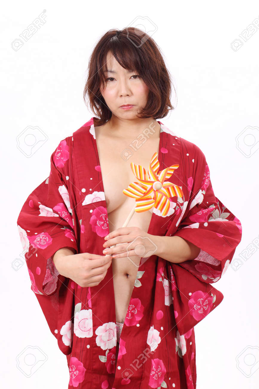 着物姿の裸女性の画像の写真素材・画像素材 Image 16144823