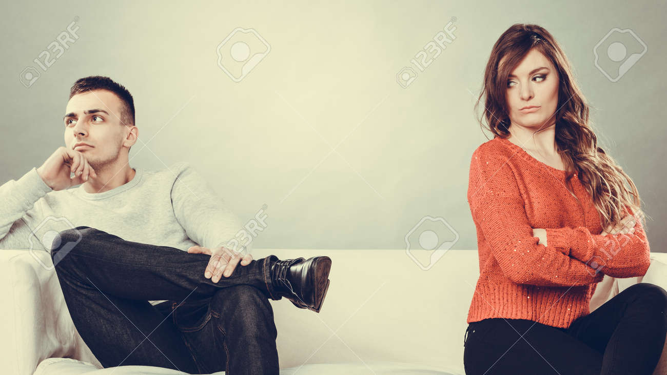 https://previews.123rf.com/images/akz/akz1505/akz150500540/39514664-bad-relationship-concept-man-and-woman-in-disagreement-young-couple-after-quarrel-sitting-on-sofa.jpg