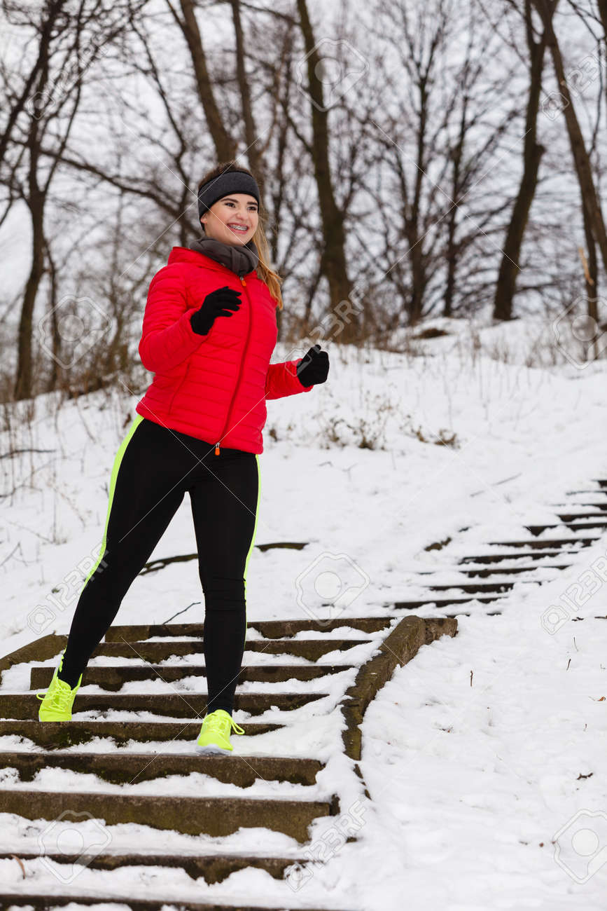 winter jogging outfit