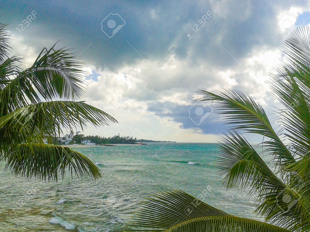 ナッソー バハマ ニュープロビデンス島のビーチ の写真素材 画像素材 Image