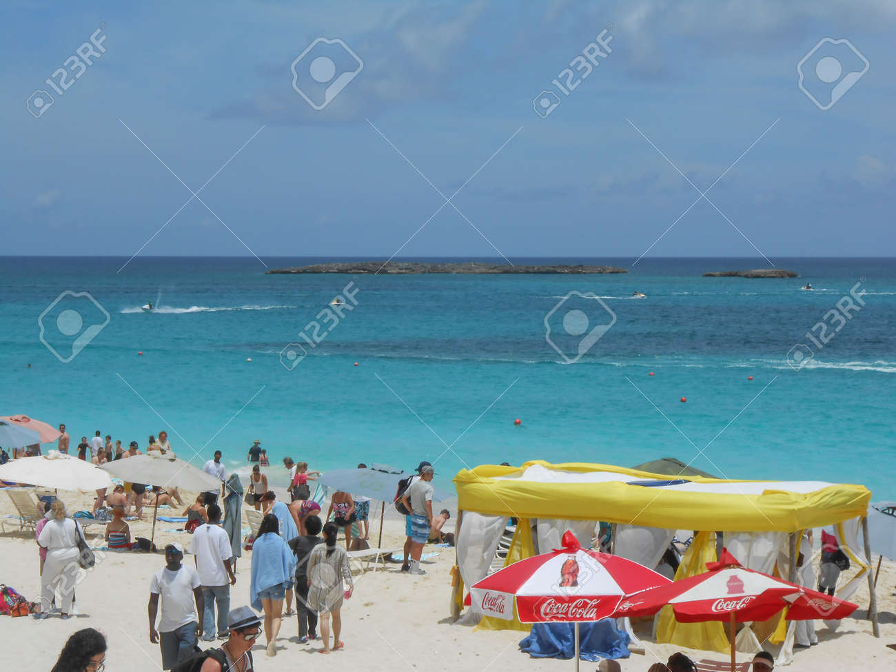 NASSAU, BAHAMAS - MAY 28, 2014: Tourists On The Beach At Nassau Bahamas  Stock Photo, Picture and Royalty Free Image. Image 32633653., image size:1300x975