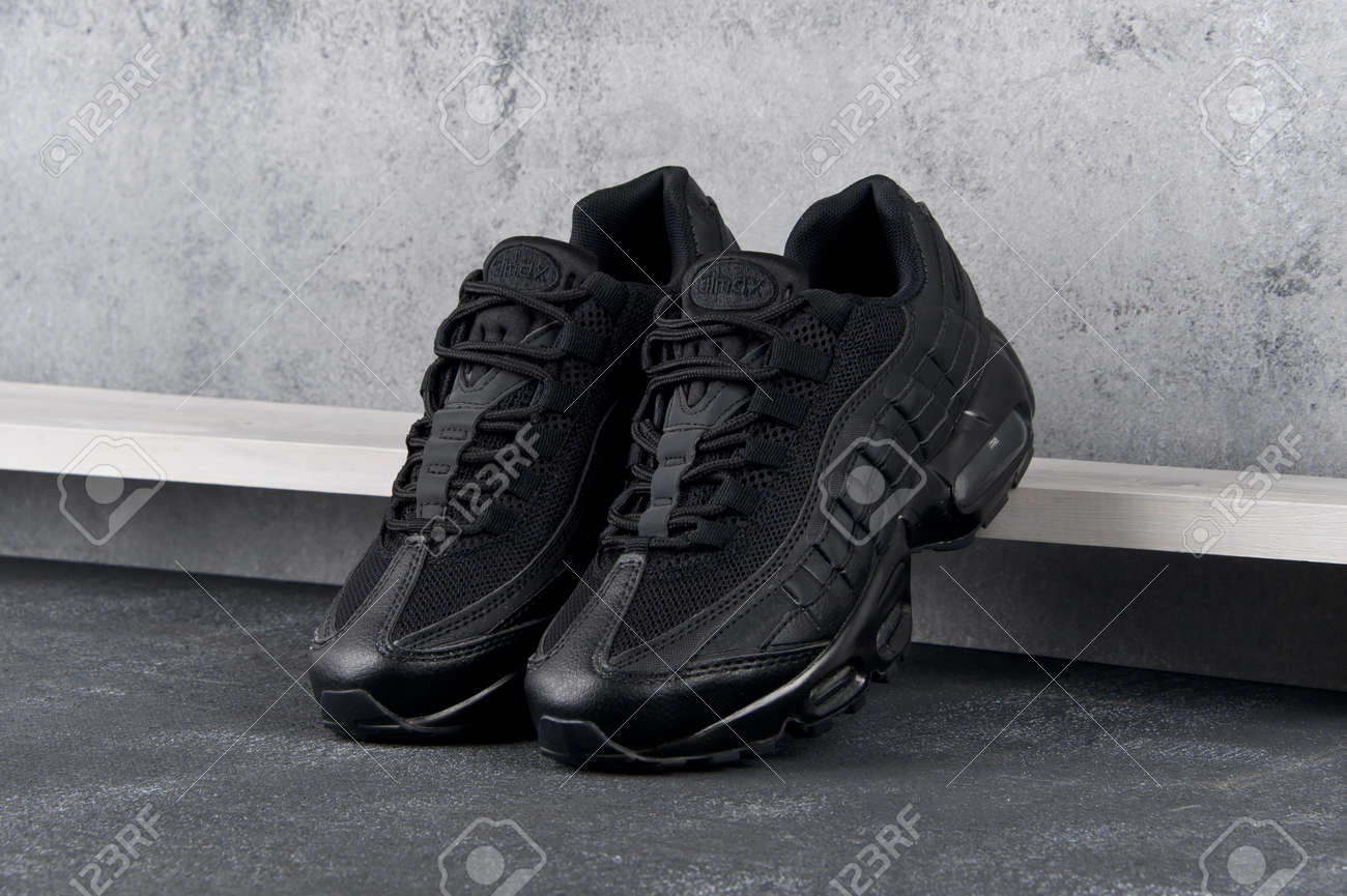 nike air max 95 trainers