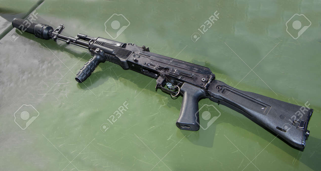 5.45mm Kalashnikov Assault Rifle AK 74M With Body Kit. Stock Photo, Picture  and Royalty Free Image. Image 156500543., image size:1300x693