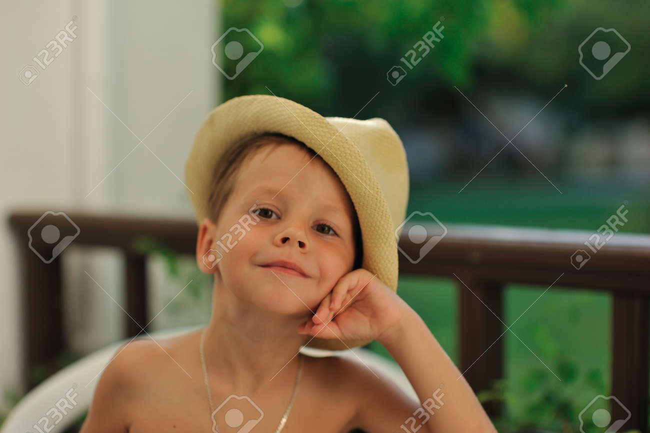 little boy straw hats