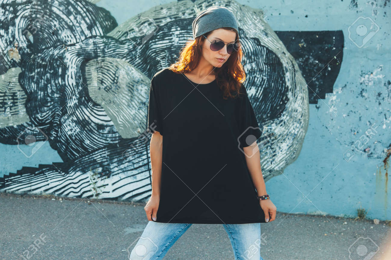 plain black t shirt style