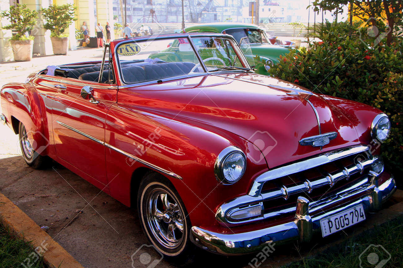 Havana, Cuba, July 17, 2017. Old american cars are an open air museum on city streets. - 149028633 Havana, Cuba, July 17, 2017. Old american cars are an open air museum on city streets. - 149028633