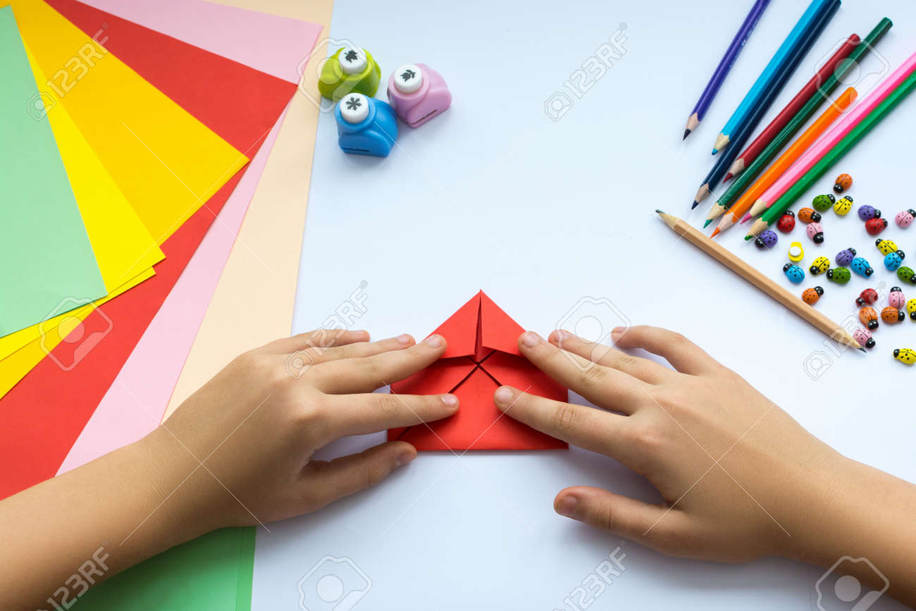 Color paper for children. What can be made from colored paper 49 Color paper for children. What can be made from colored paper 92
