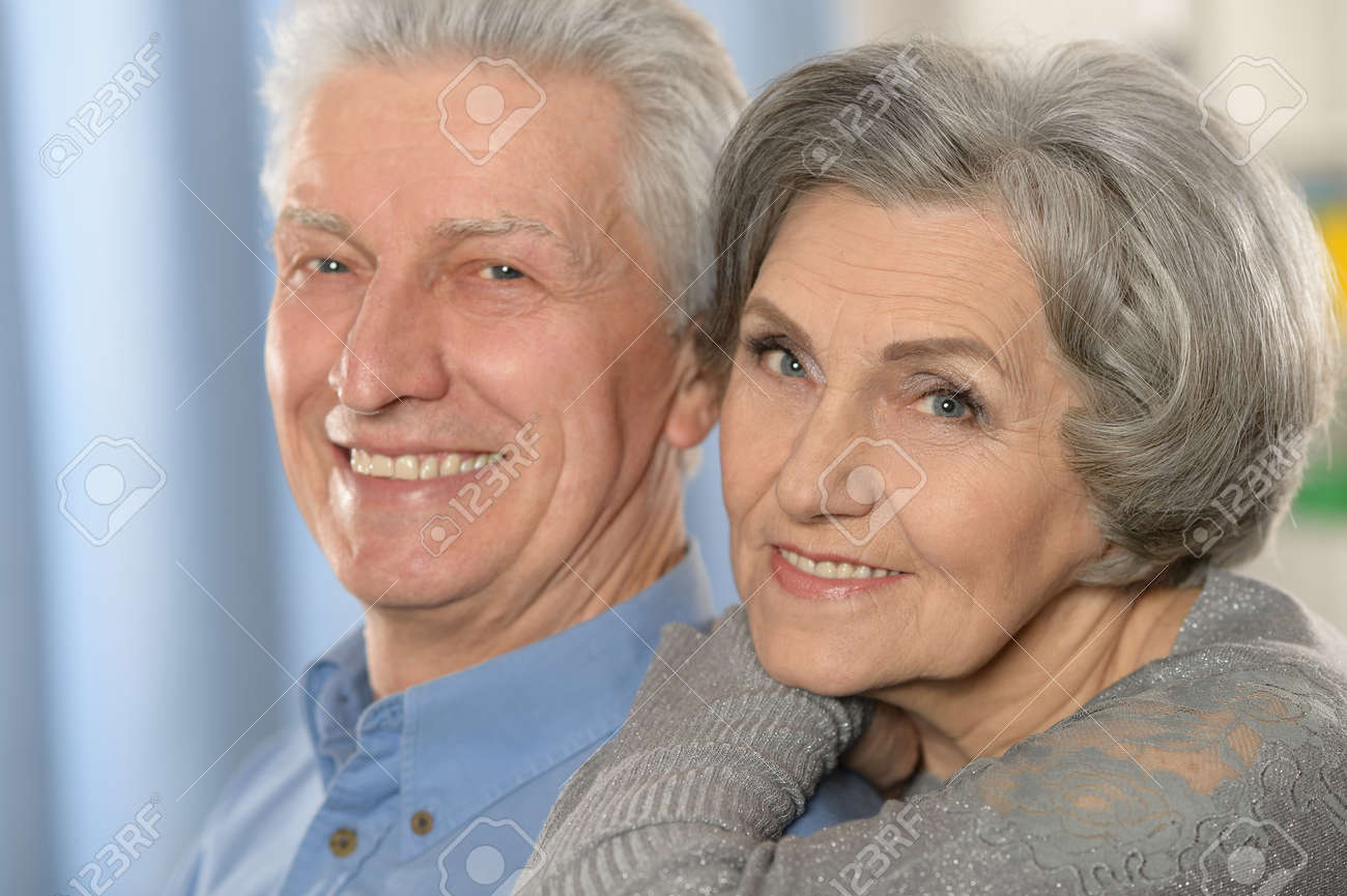 Portrait of a happy senior couple at home - 39256246 Portrait of a happy senior couple at home - 39256246