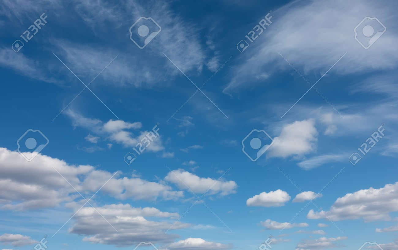 ELIENONO Sonne Gelb Himmel Wolken Farben Himmel Sonne Bagger Boden Blau Himmel Wei/ß Wolken Staubwaschbarer wiederverwendbarer Filter und wiederverwendbarer Mund Warmes winddichtes Baumwollgesicht