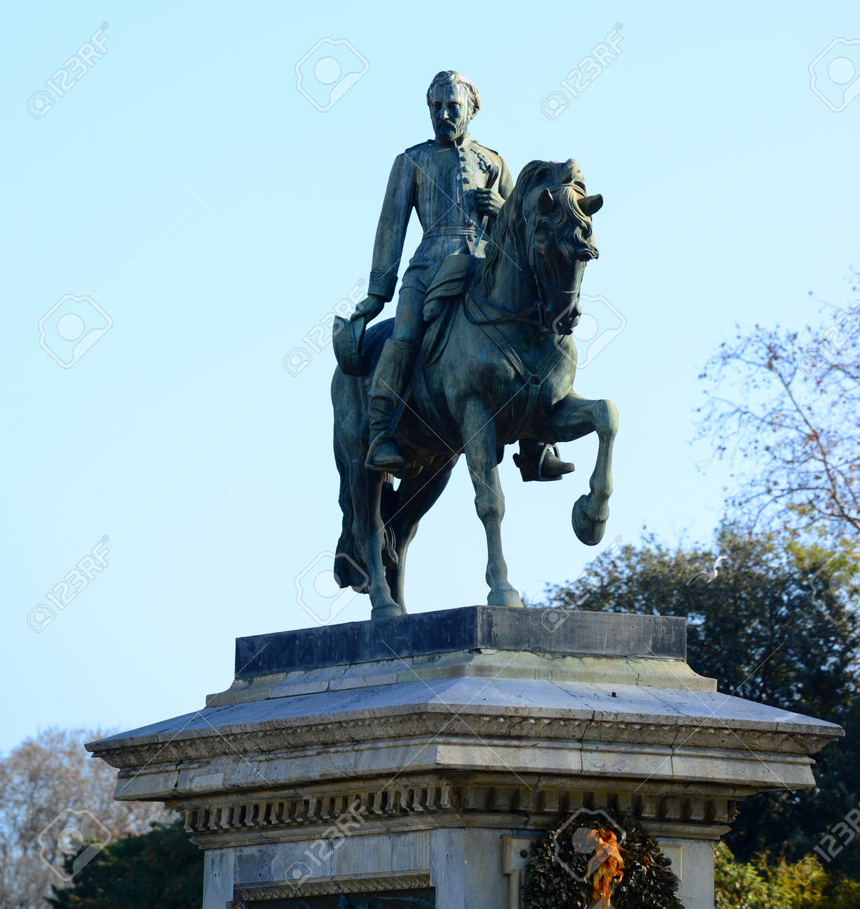 バルセロナ スペインの馬の一般的なジョアン プリムを象徴する女性像 の写真素材 画像素材 Image