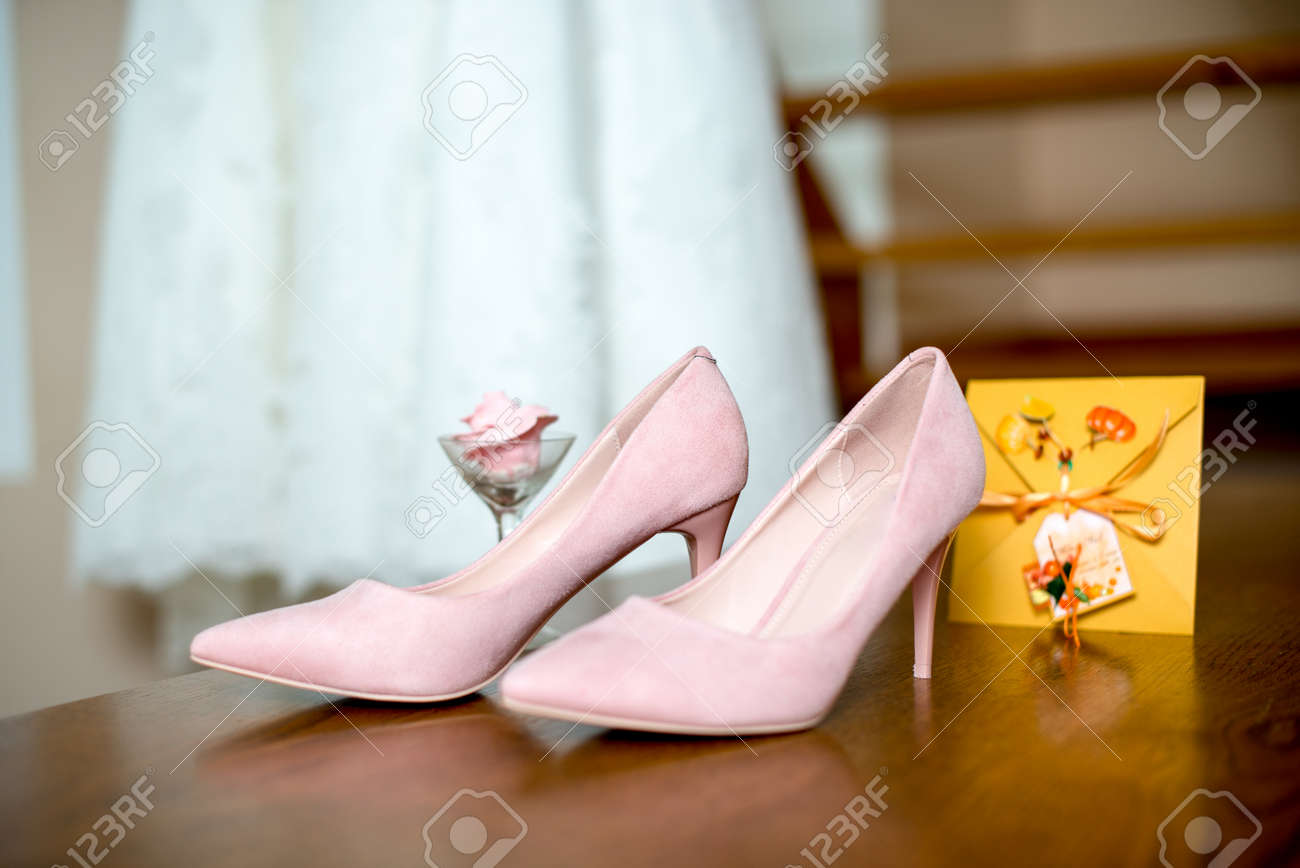 pink bridesmaid shoes