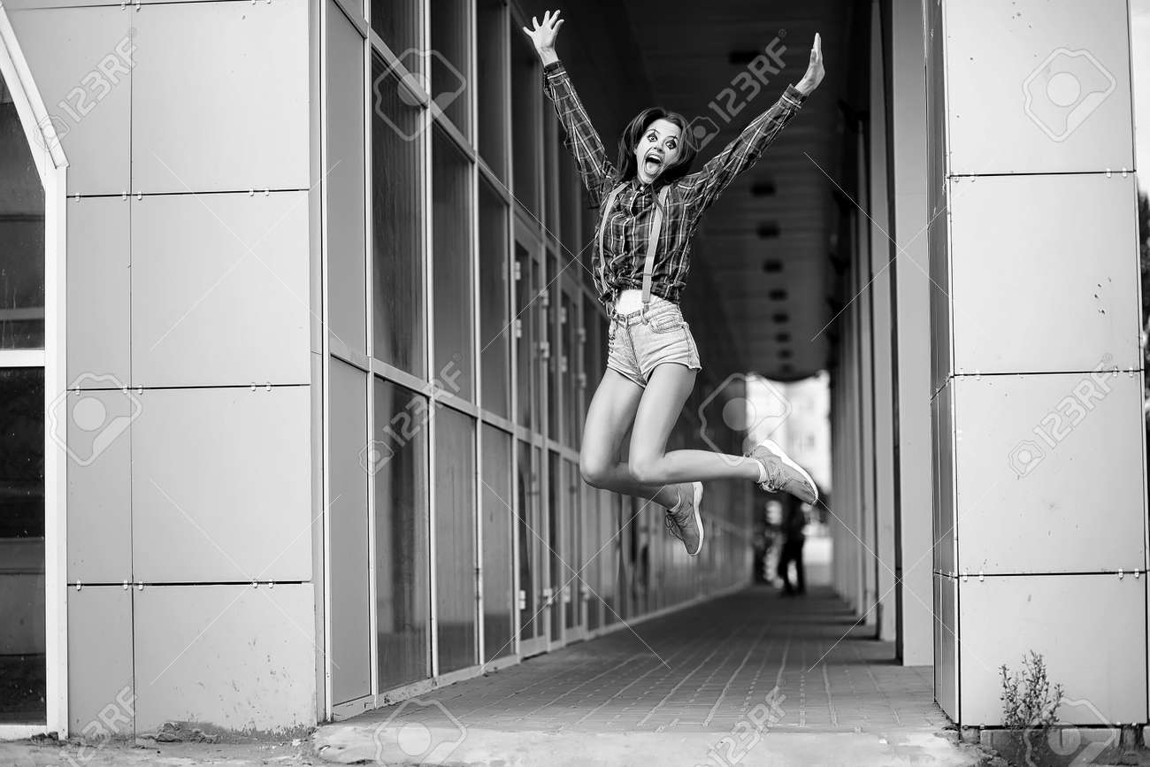 ピエロメイクの少女黒と白 の写真素材 画像素材 Image 96776667