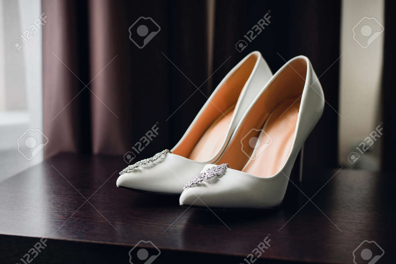 chaussures blanches mariage