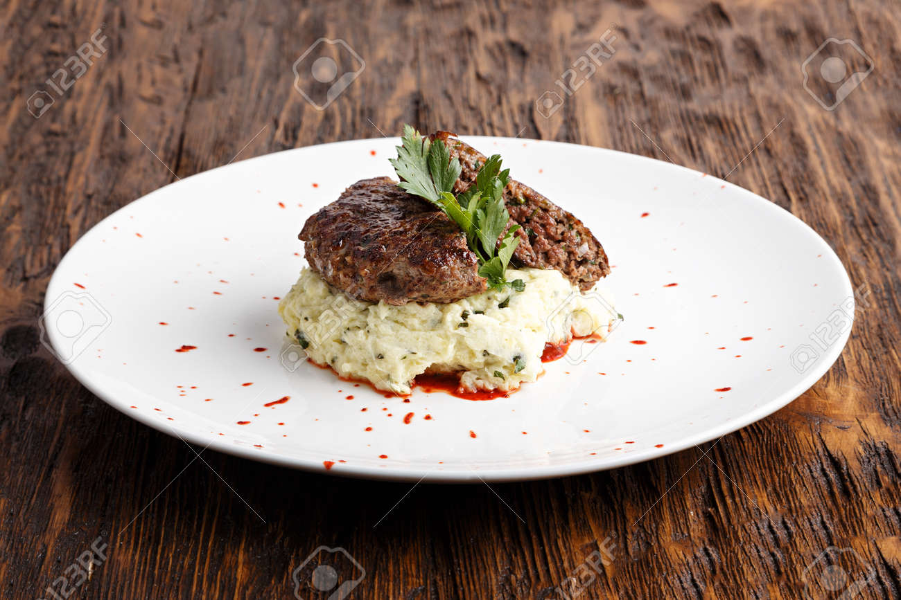 Elk meat cutlets: how to cook 20 Elk meat cutlets: how to cook 62