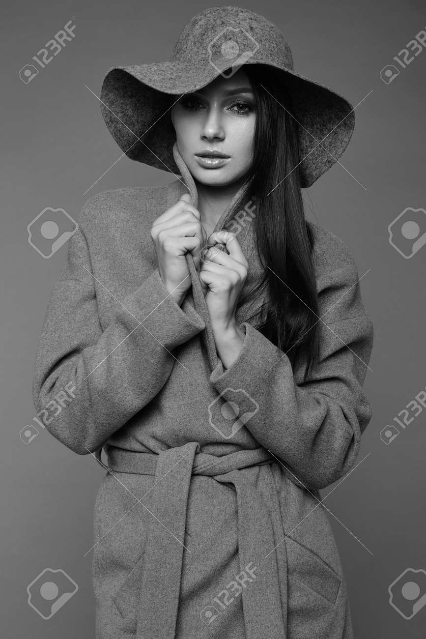 Young Fashion Brunette Woman Beauty Grayscale Portrait Posing - 