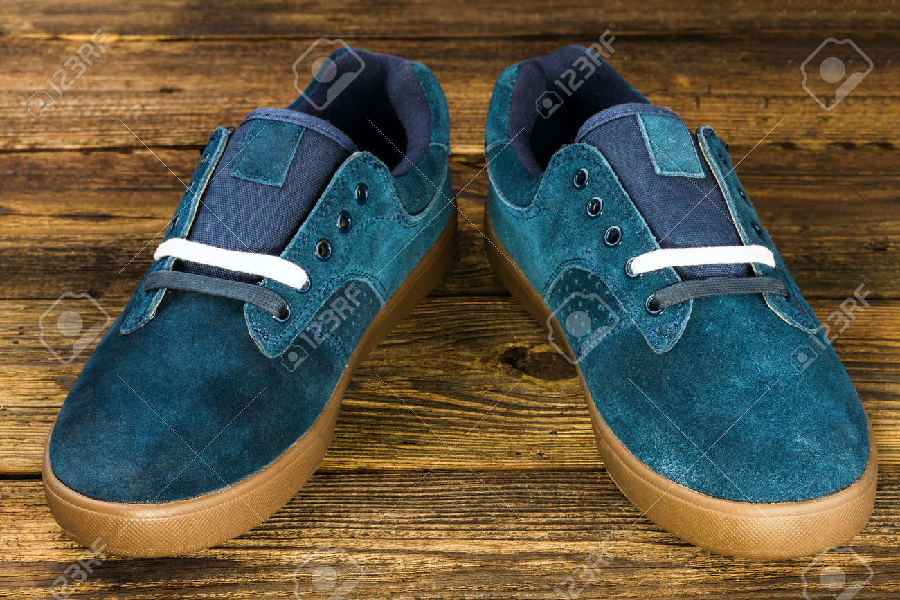 chaussure bleu turquoise homme