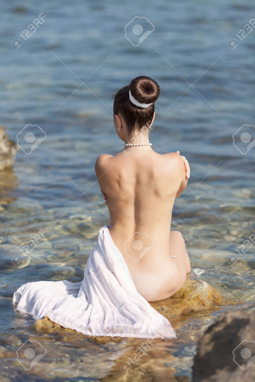 голая на виду 