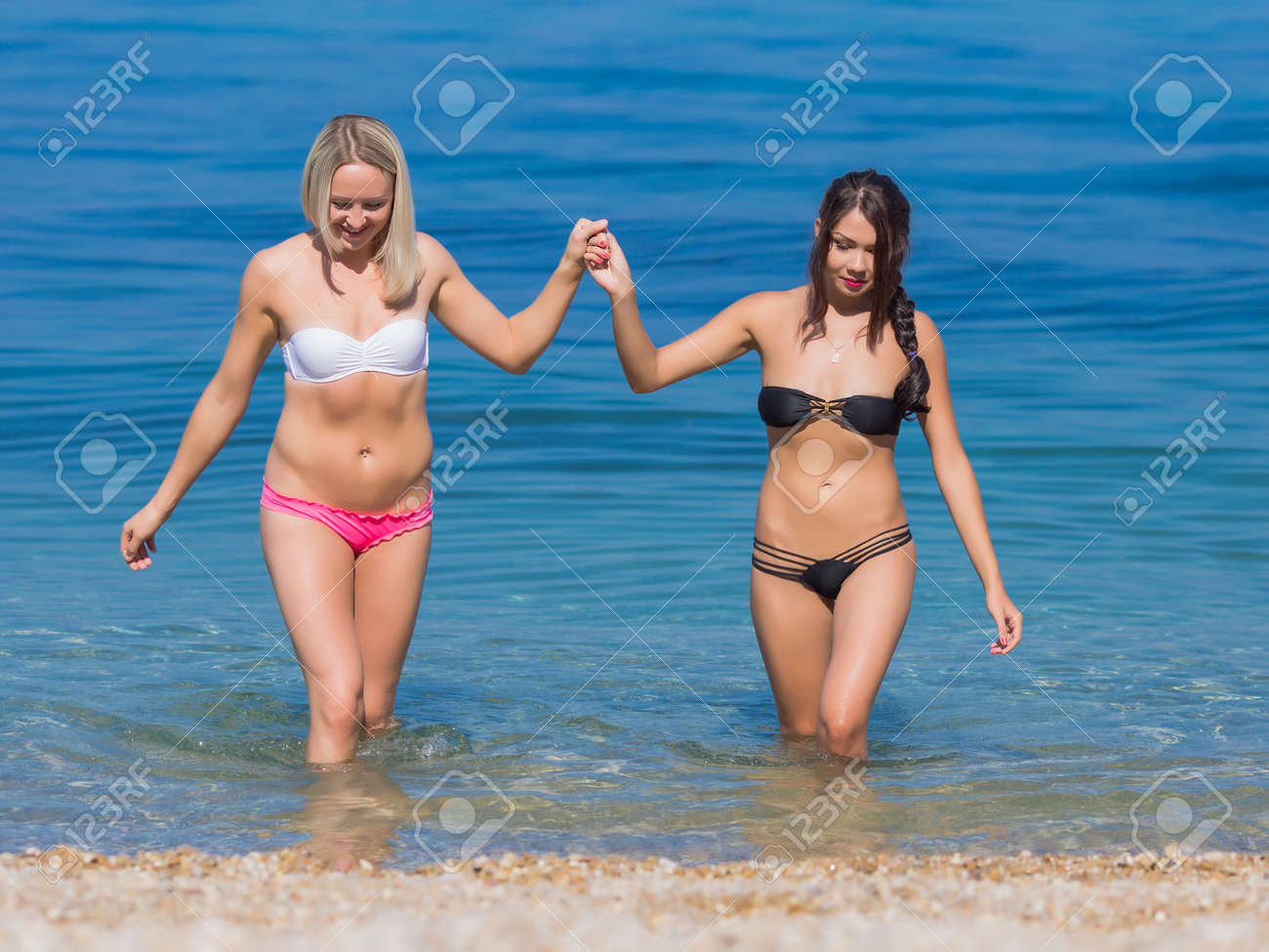 一般女性　水着 