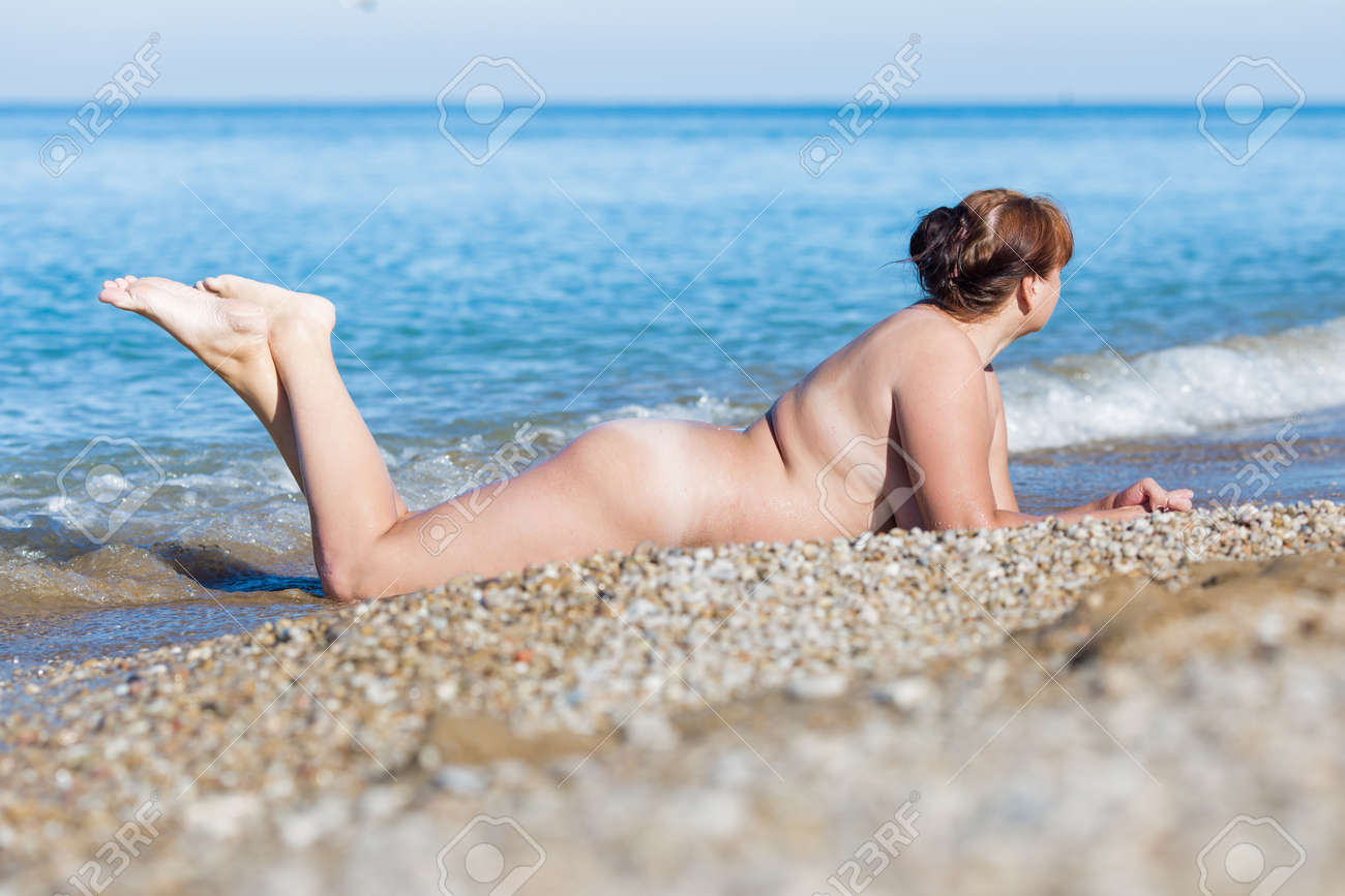Girl fucked by bbc Bikini bulging in man