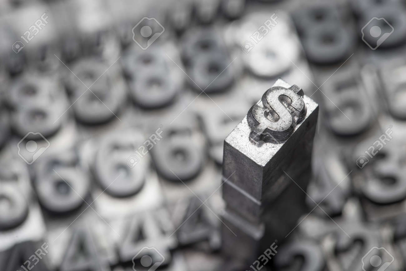 달러, 파운드 환율, 금속 기호 로열티 무료 사진, 그림, 이미지 그리고 스톡포토그래피. Image 38062595