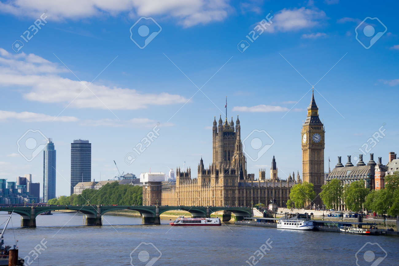 Big Ben and Westminster abbey in London, England - 55321570 Big Ben and Westminster abbey in London, England - 55321570