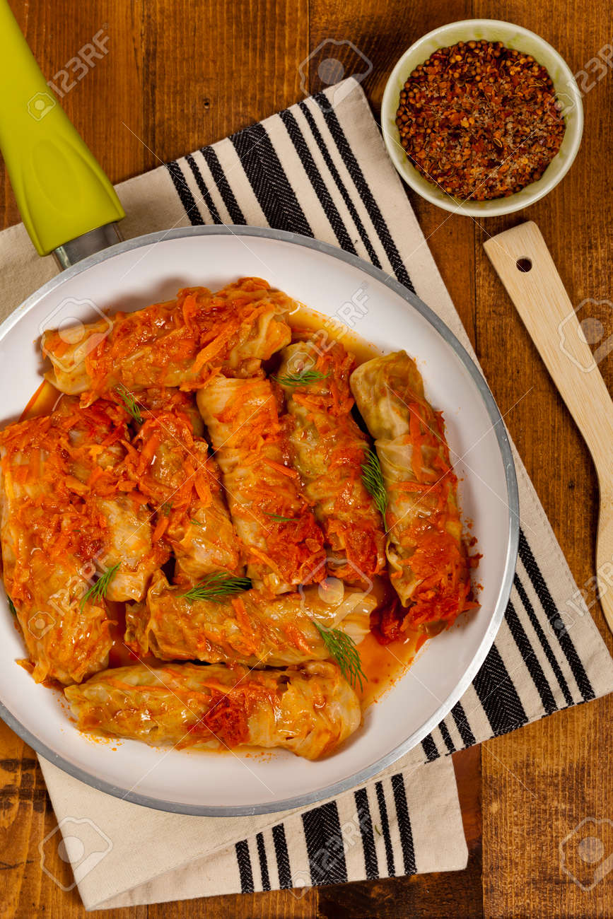 Chou Farci A La Sauce Tomate Mise Au Point Selective Banque D