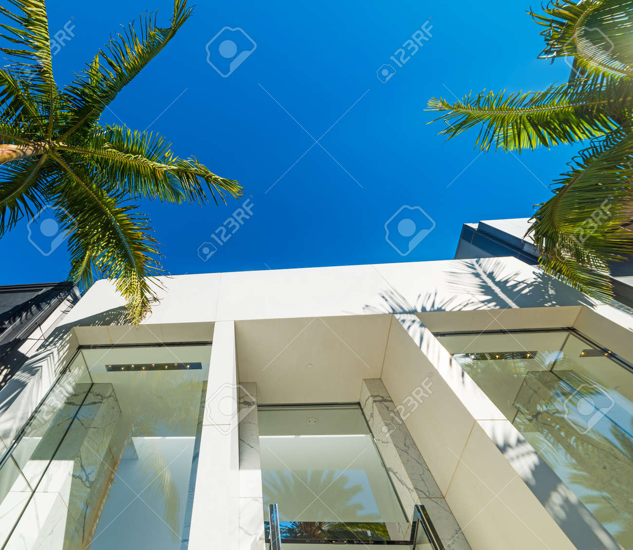 Elegant buildings in Beverly Hills, California - 75213885 Elegant buildings in Beverly Hills, California - 75213885