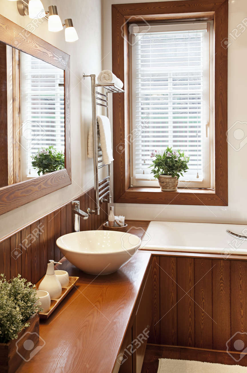 Photo of a contemporary residential home bathroom - 19629549 Photo of a contemporary residential home bathroom - 19629549