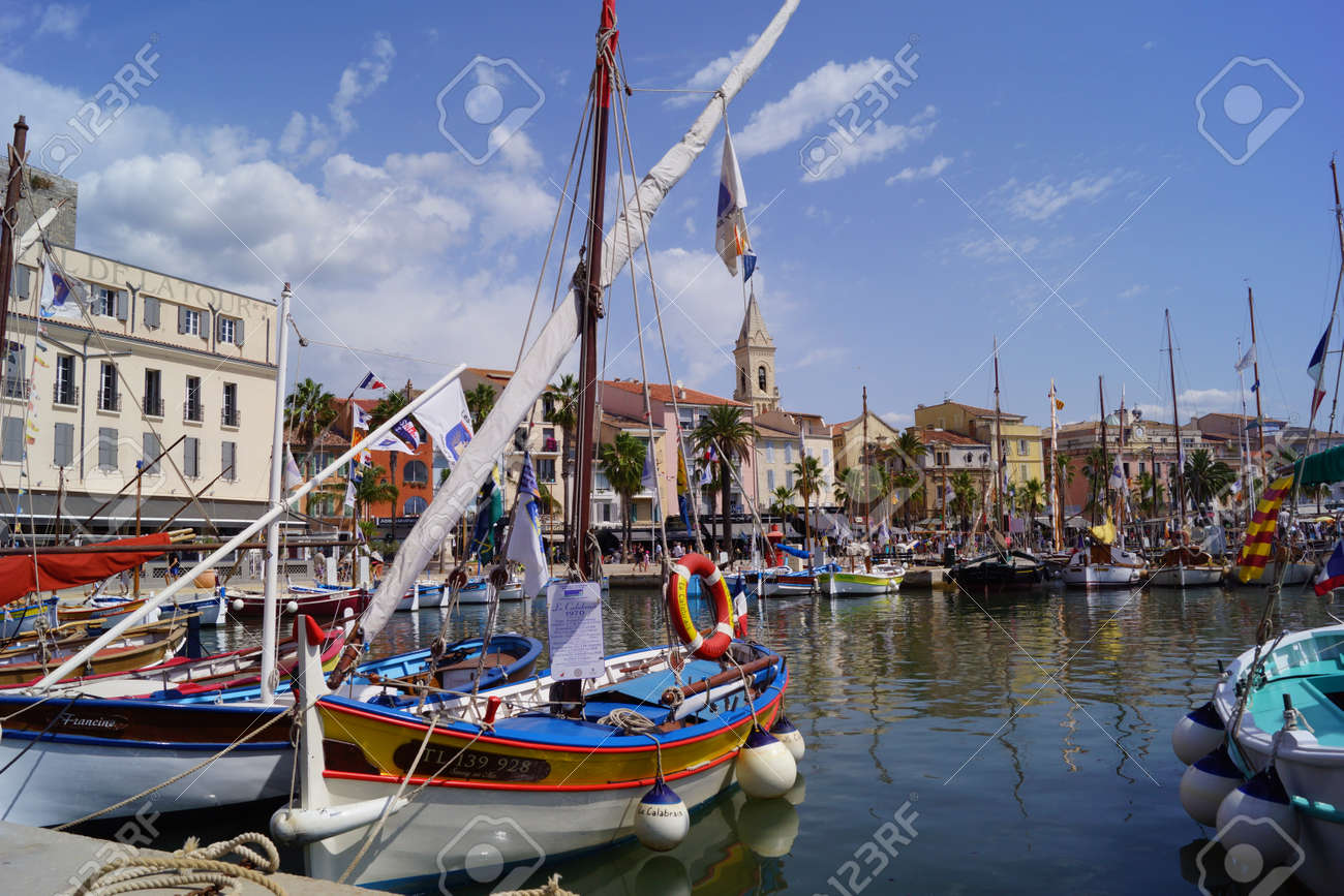 サナリー フランス のマリーナ の写真素材 画像素材 Image
