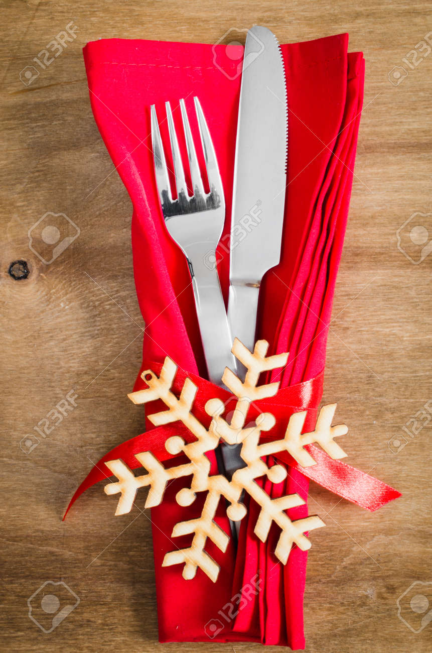Winter Table Setting. Silverware With Empty Tag And Red Linen ... Winter Table Setting. Silverware With Empty Tag And Red Linen ...