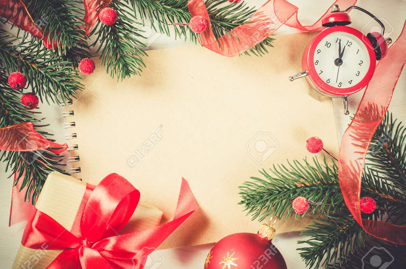 空のノートブックと時計とヴィンテージクリスマスの背景 枝クリスマスツリーとクリスマスの装飾 トーンの画像 トップビュー 選択的フォーカス の写真素材 画像素材 Image 4470 空のノートブックと時計とヴィンテージクリスマスの背景 枝クリスマスツリーとクリスマスの装飾 トーンの画像 トップビュー 選択的フォーカス の写真素材 画像素材 Image 4470