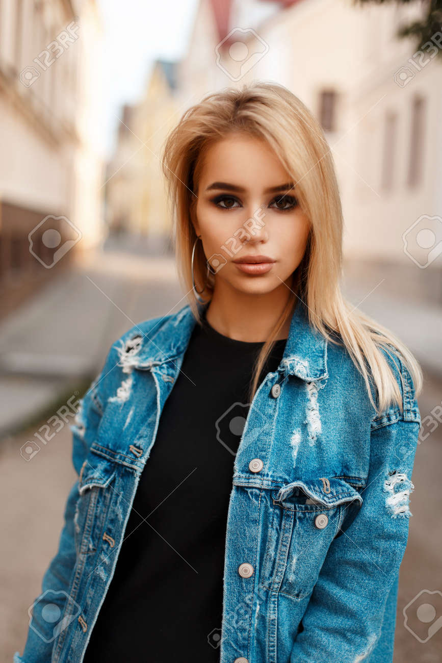 stylish denim jacket for girls