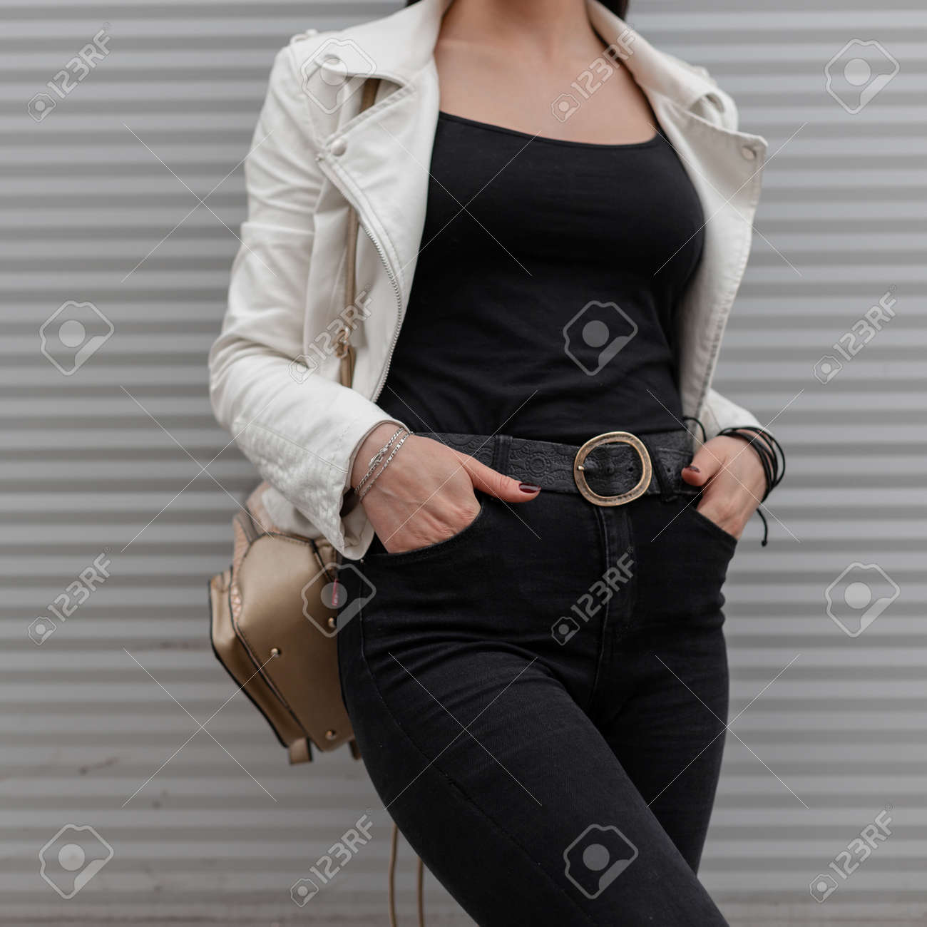 black t shirt and black jeans girl