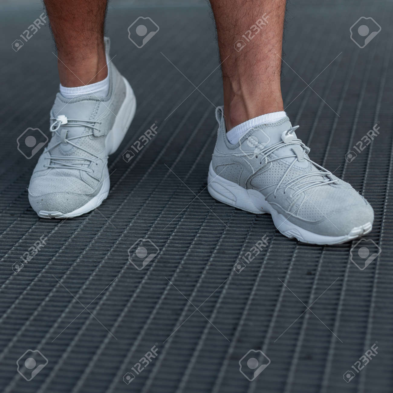 mens trendy sneakers