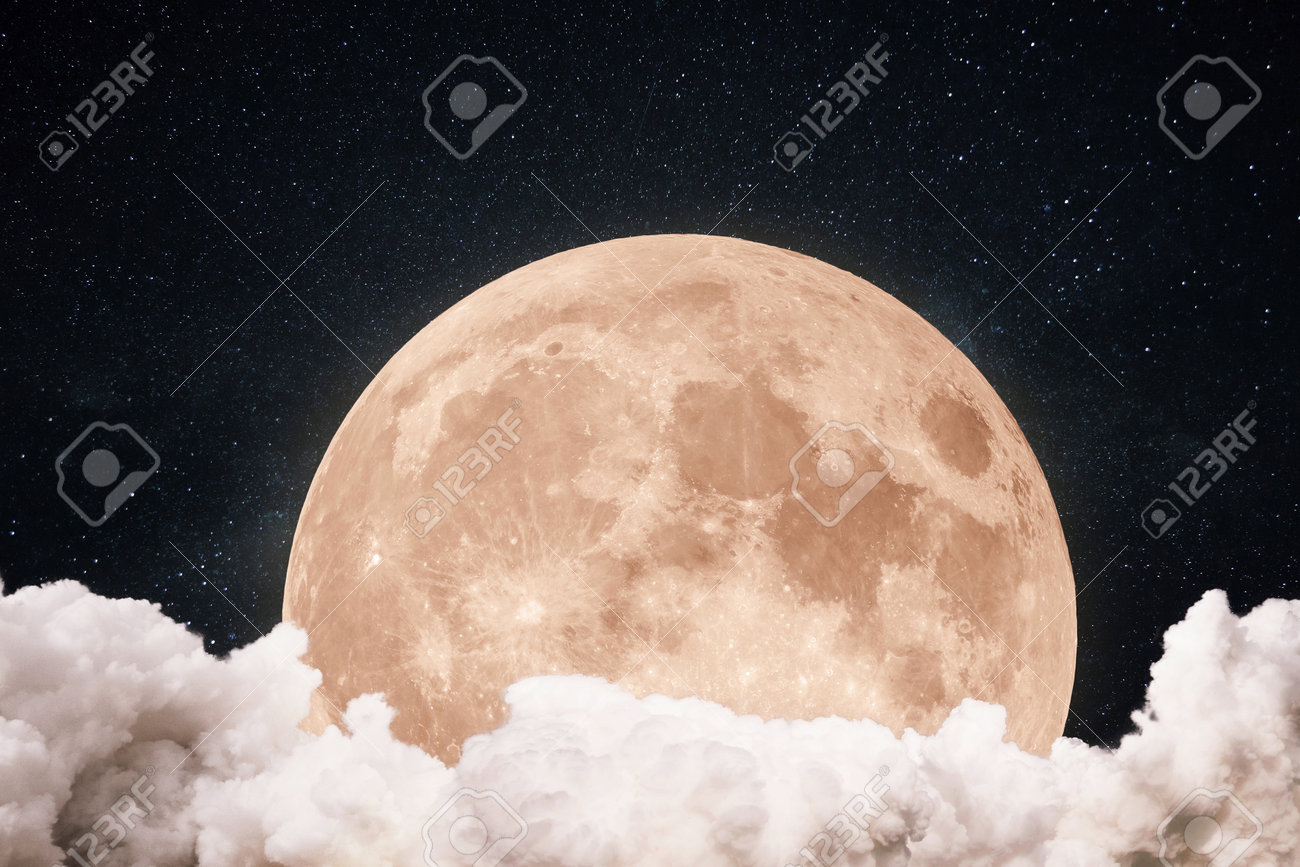 Amazing Beautiful Full Moon With Clouds In The Night Sky With Stars.  Фотография, картинки, изображения и сток-фотография без роялти. Image  193014264