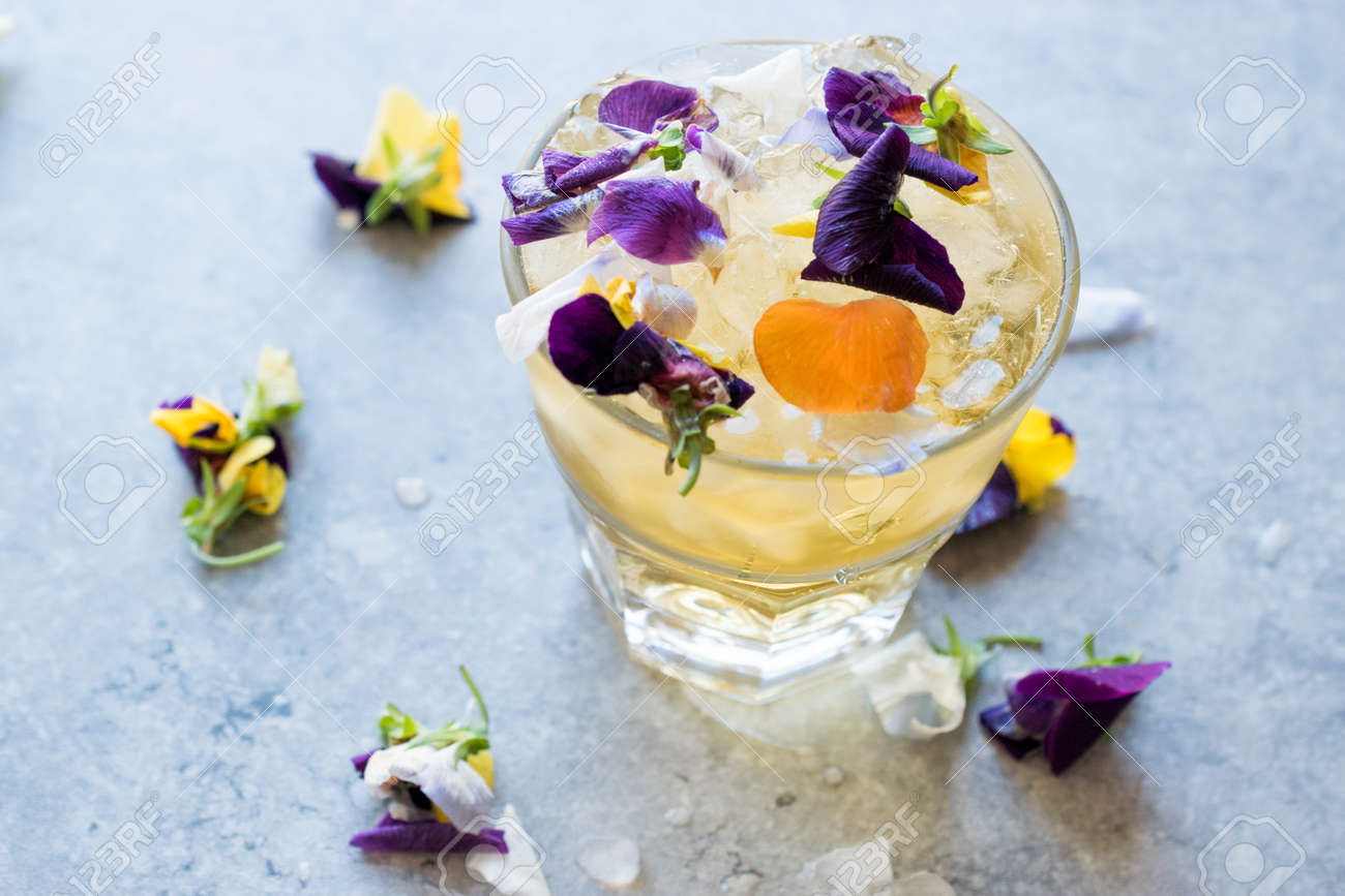 Edible flowers desserts drinks