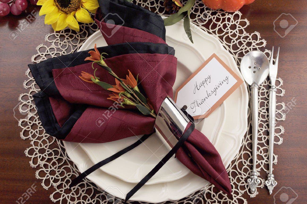 Beautiful Thanksgiving Tables beautiful thanksgiving table setting with lace doily place setting Beautiful Thanksgiving Tables beautiful thanksgiving table setting with lace doily place setting