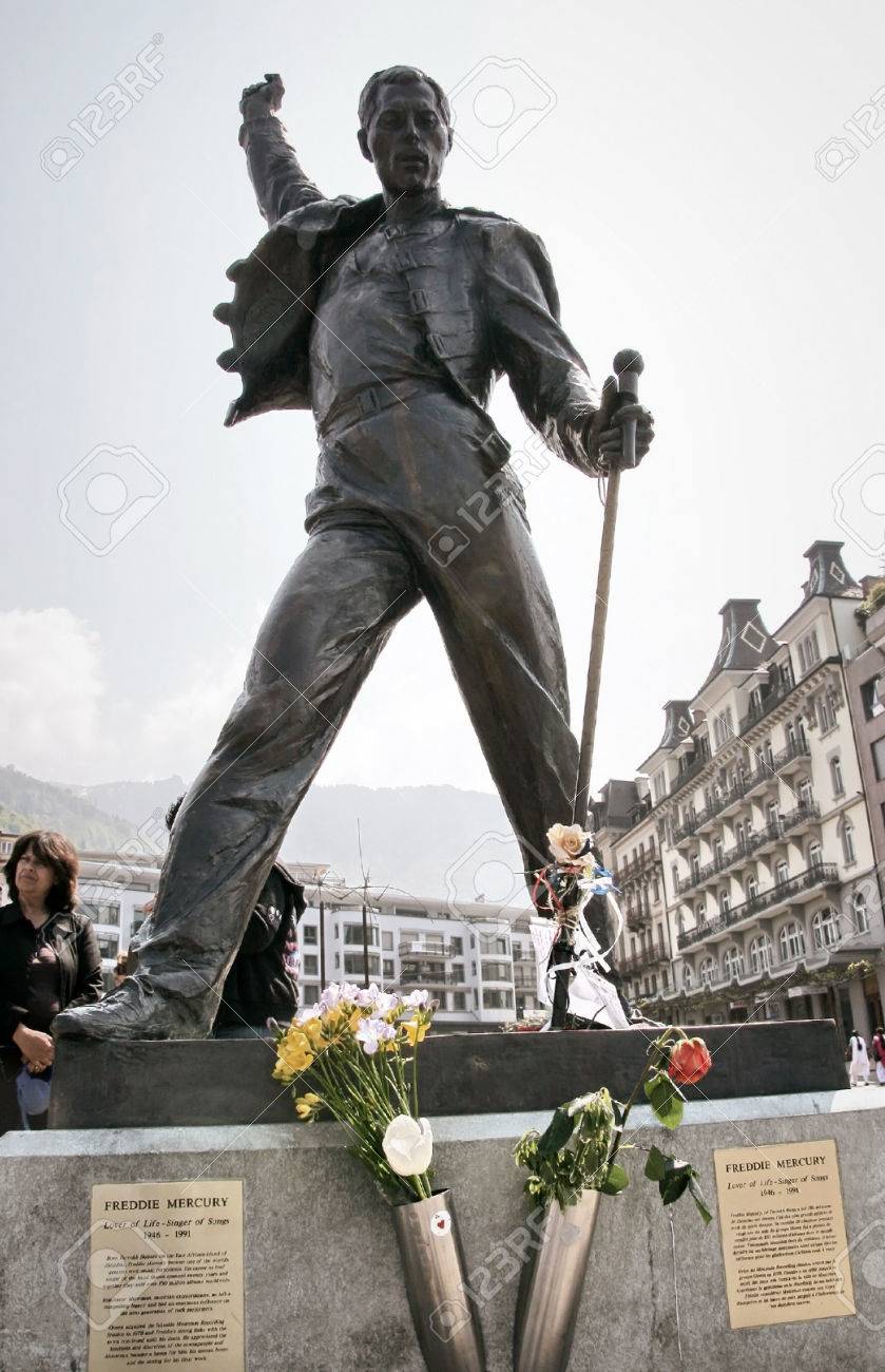 montreux switzerland 03 may 2009 freddie mercury statue stock