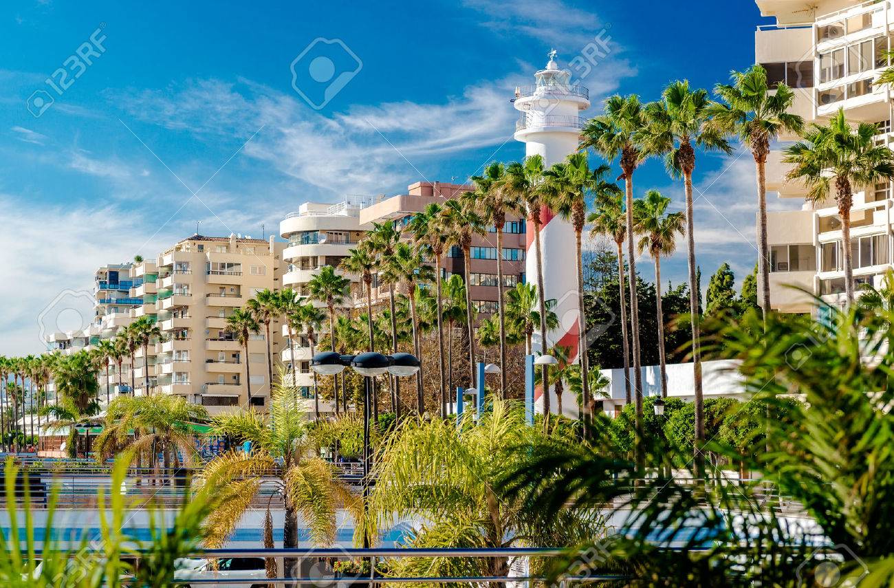 Vue De La Ville Balneaire De Marbella Province De Malaga Andalousie Costa Del Sol Sud De L Espagne Banque D Images Et Photos Libres De Droits Image