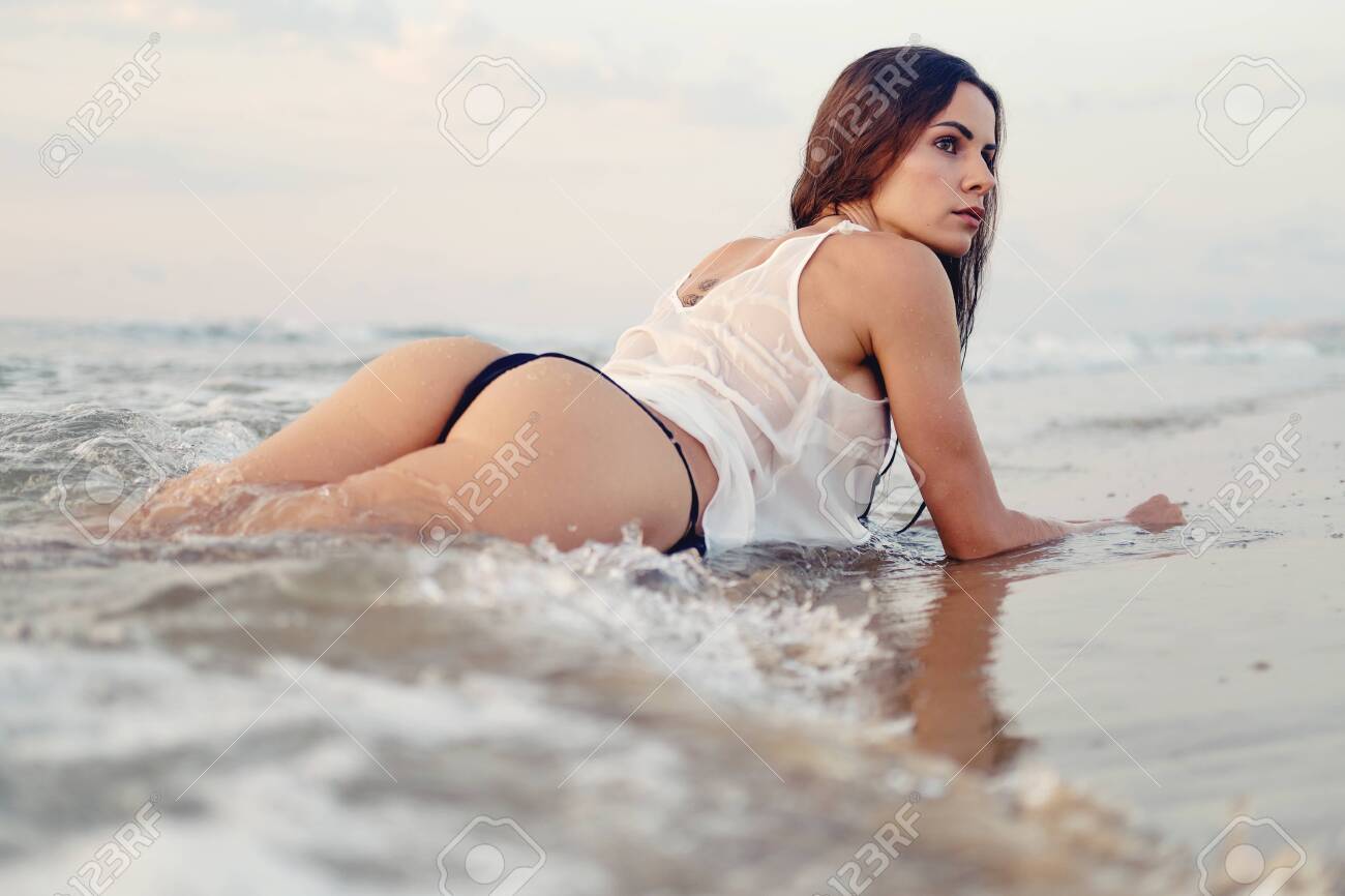 Melanie Monroe Hillary Sexy Naked