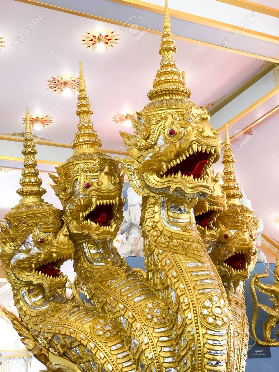 木彫り　ナーガ　タイ製 木彫り ナーガ タイ製 【公式通販】