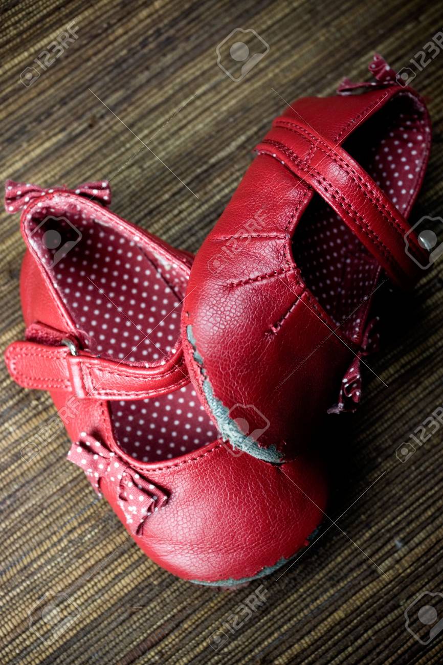 red baby girl shoes