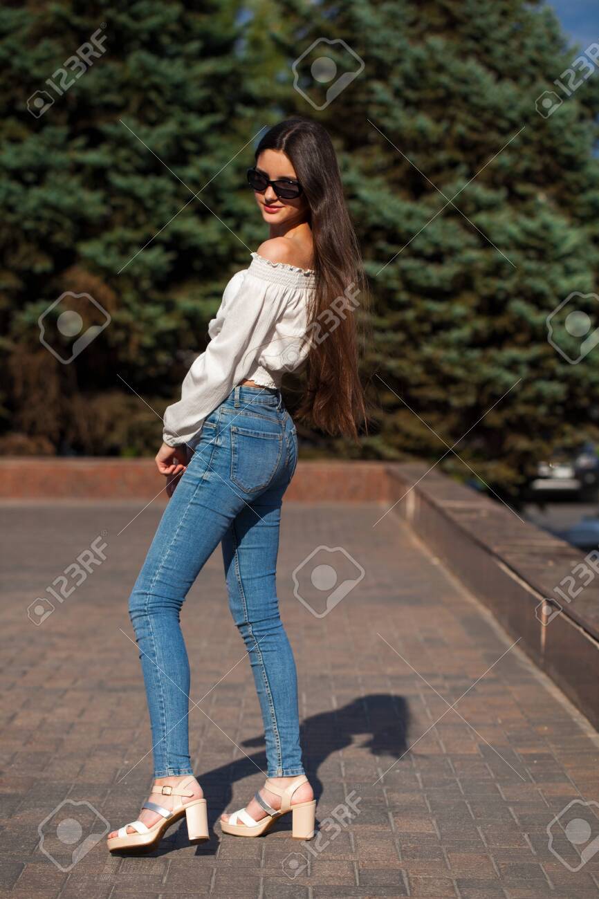 stylish girls in jeans