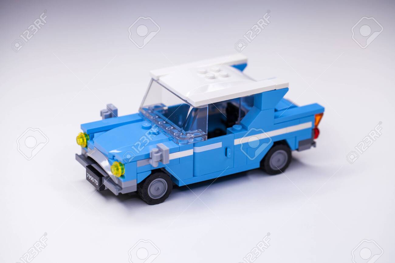 lego blue car