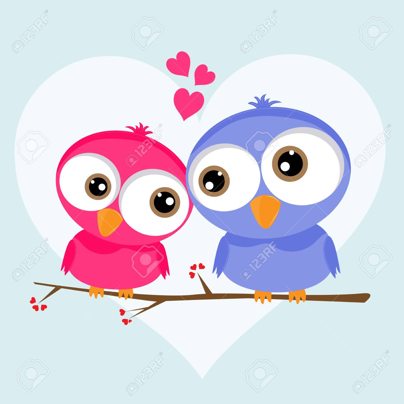 木の上にフクロウ3羽 樹木の上に森の賢者フクロウの