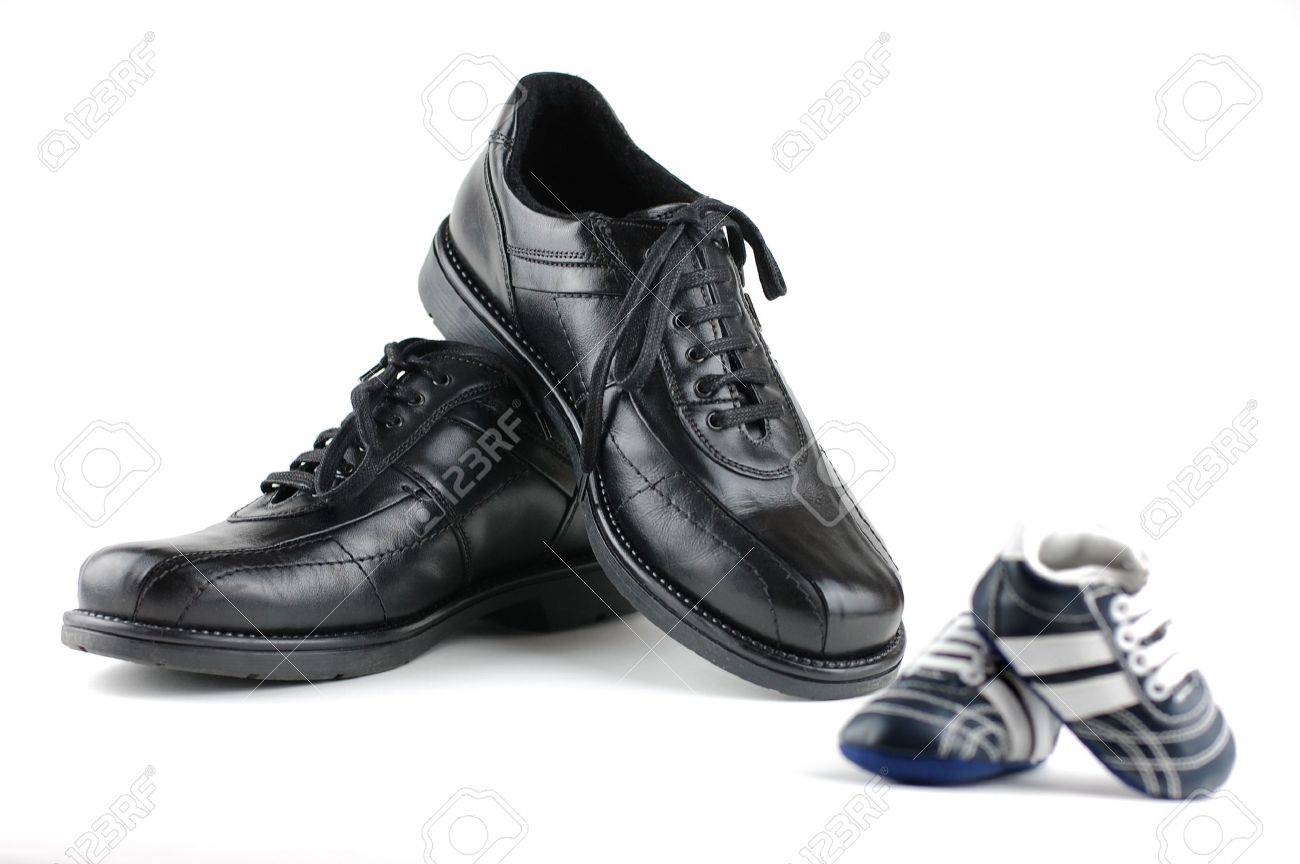 paire de chaussure noir