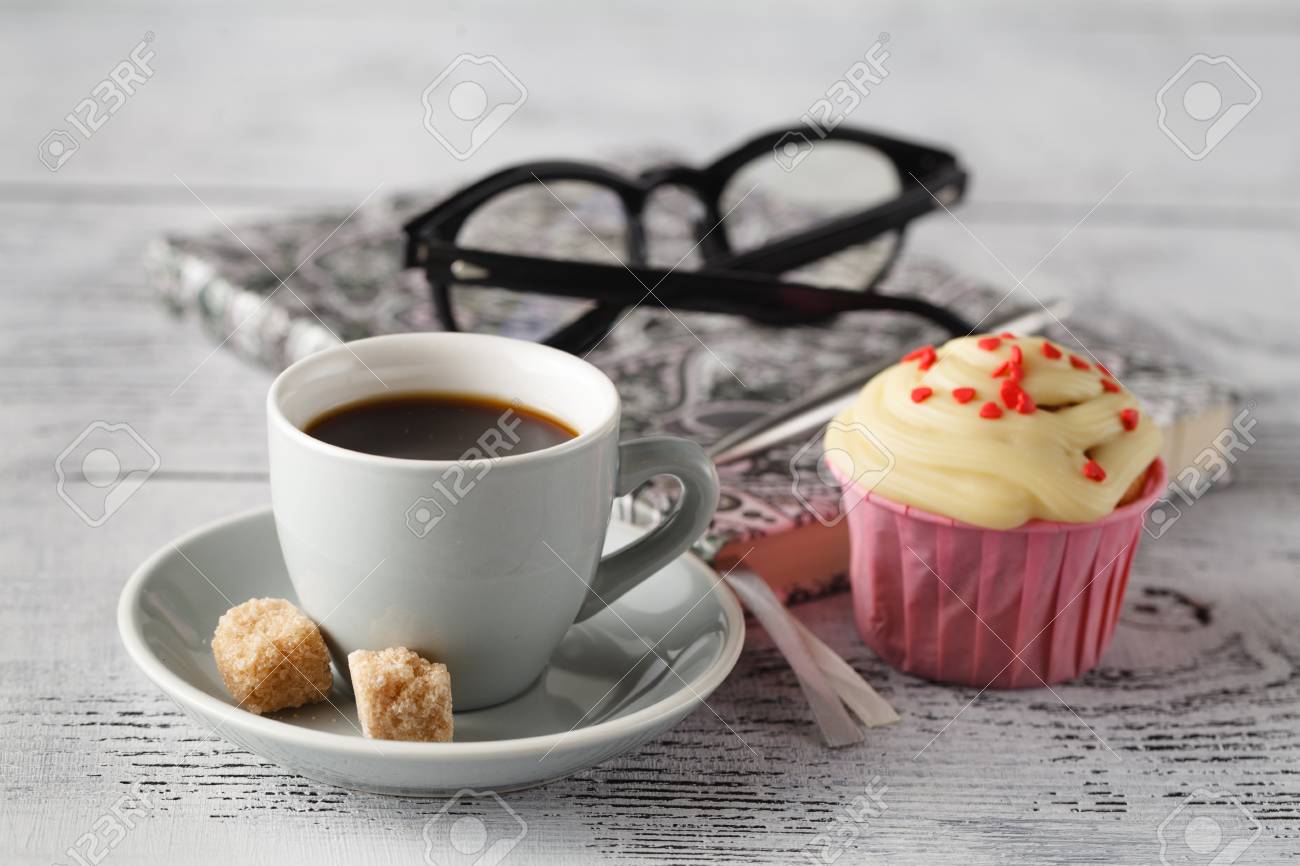 Cup Of Coffee And Muffin On Office Table In Begining Of Working - 1300x866 - jpeg Coffee And Muffin